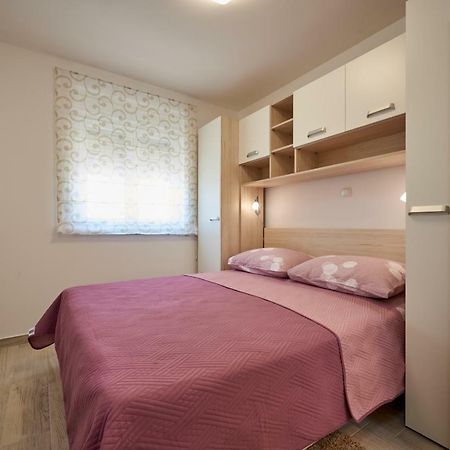 Apartman Jakov Apartamento Trogir Exterior foto