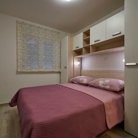 Apartman Jakov Apartamento Trogir Exterior foto