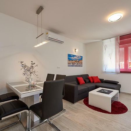 Apartman Jakov Apartamento Trogir Exterior foto