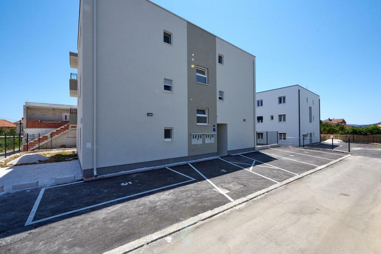 Apartman Jakov Apartamento Trogir Exterior foto