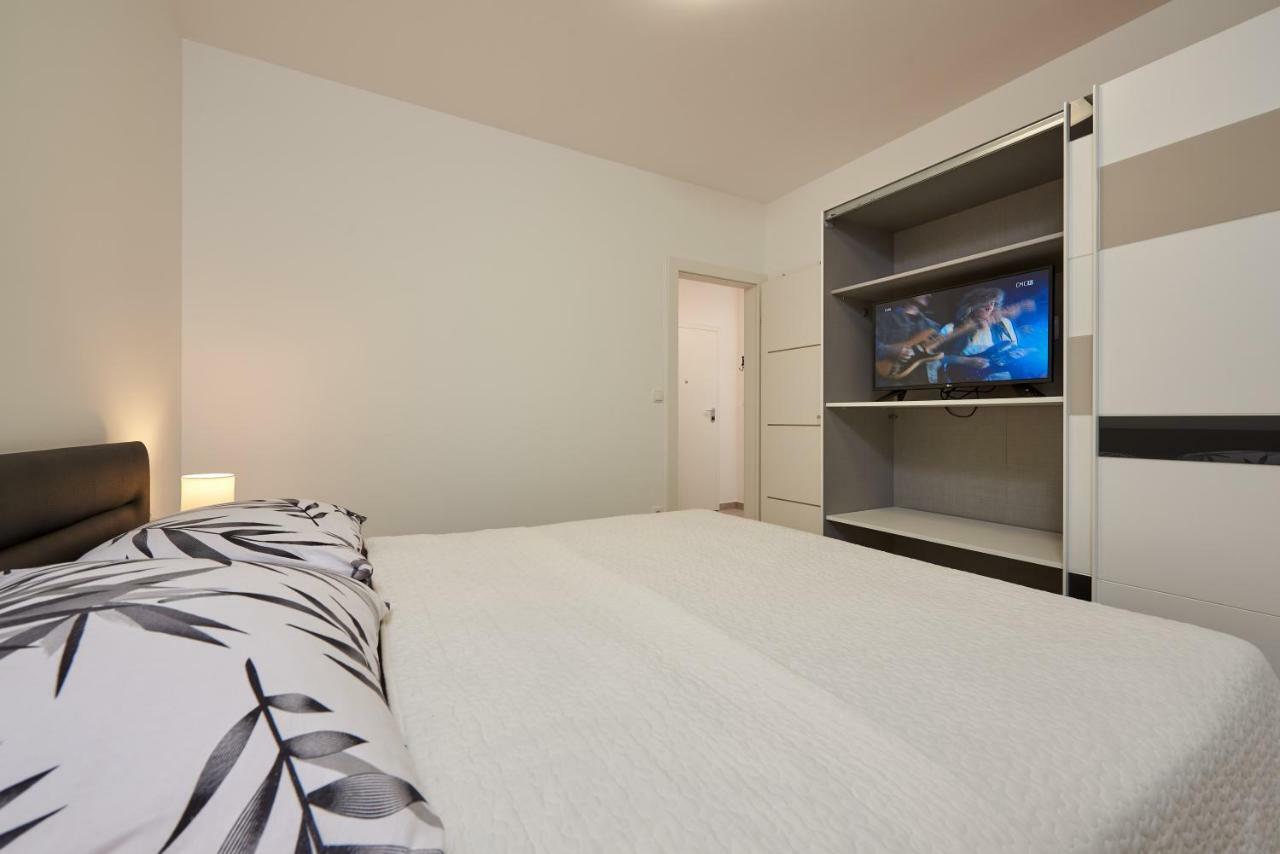 Apartman Jakov Apartamento Trogir Exterior foto