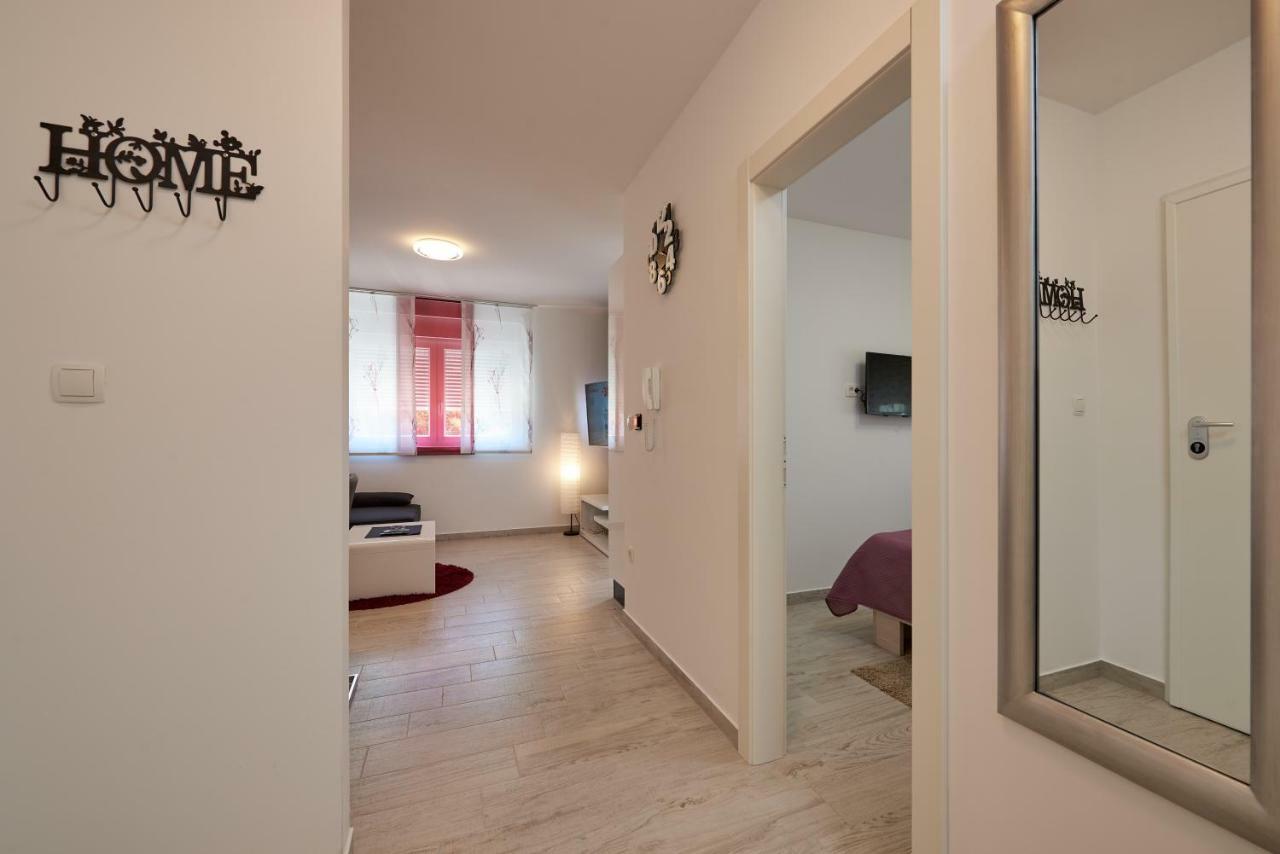 Apartman Jakov Apartamento Trogir Exterior foto