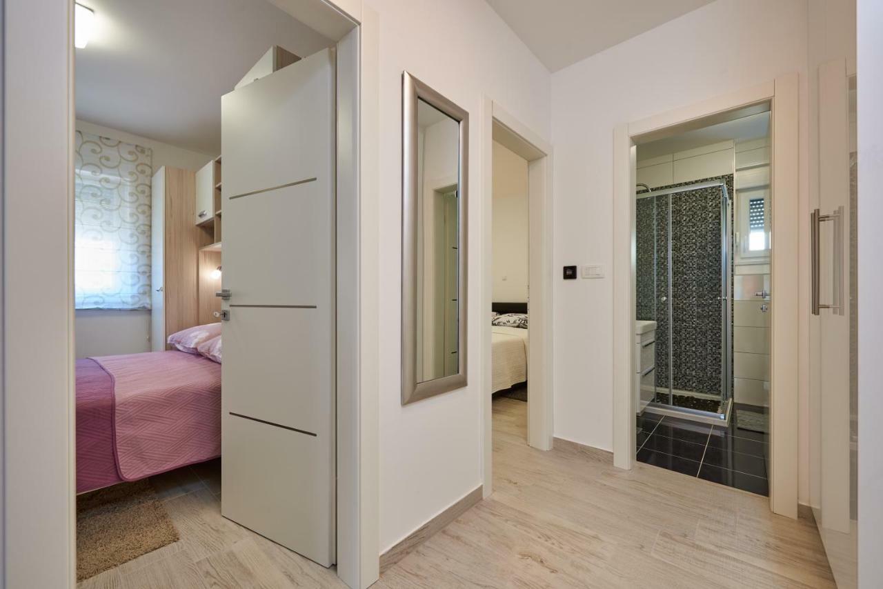 Apartman Jakov Apartamento Trogir Exterior foto