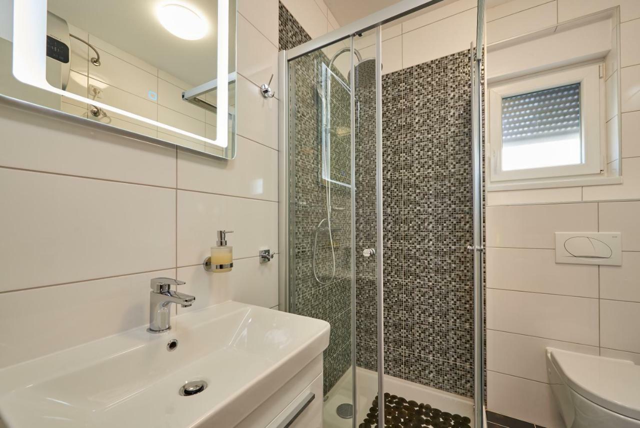 Apartman Jakov Apartamento Trogir Exterior foto